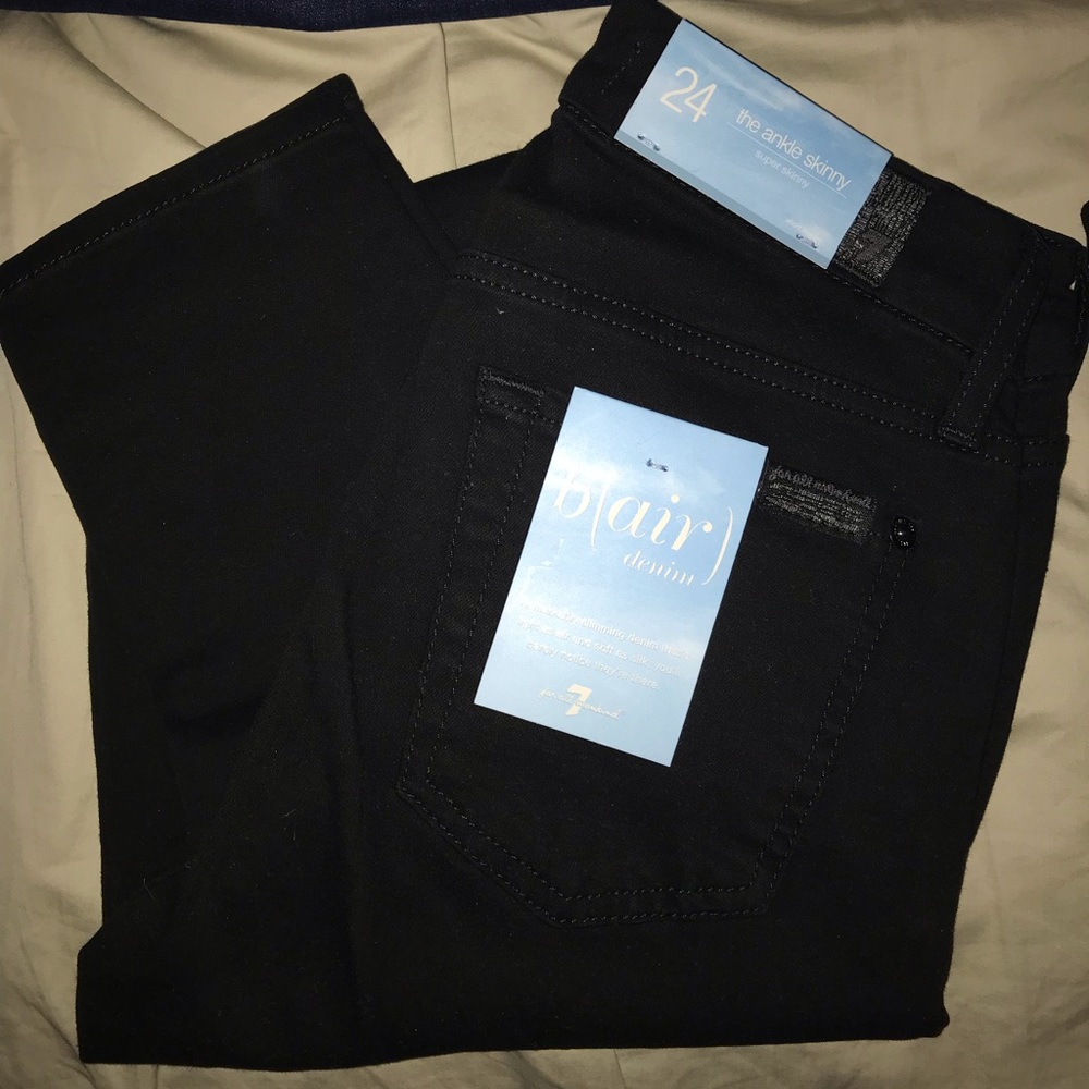 Black skinny jean